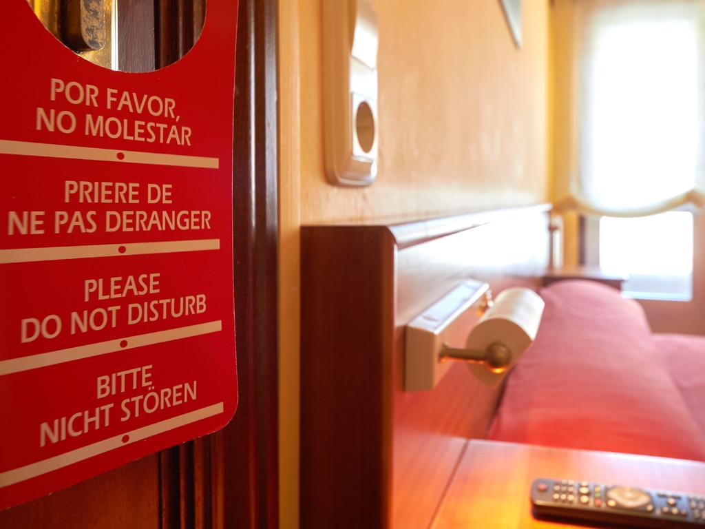 Pension Restaurante Sony Мелиде Екстериор снимка
